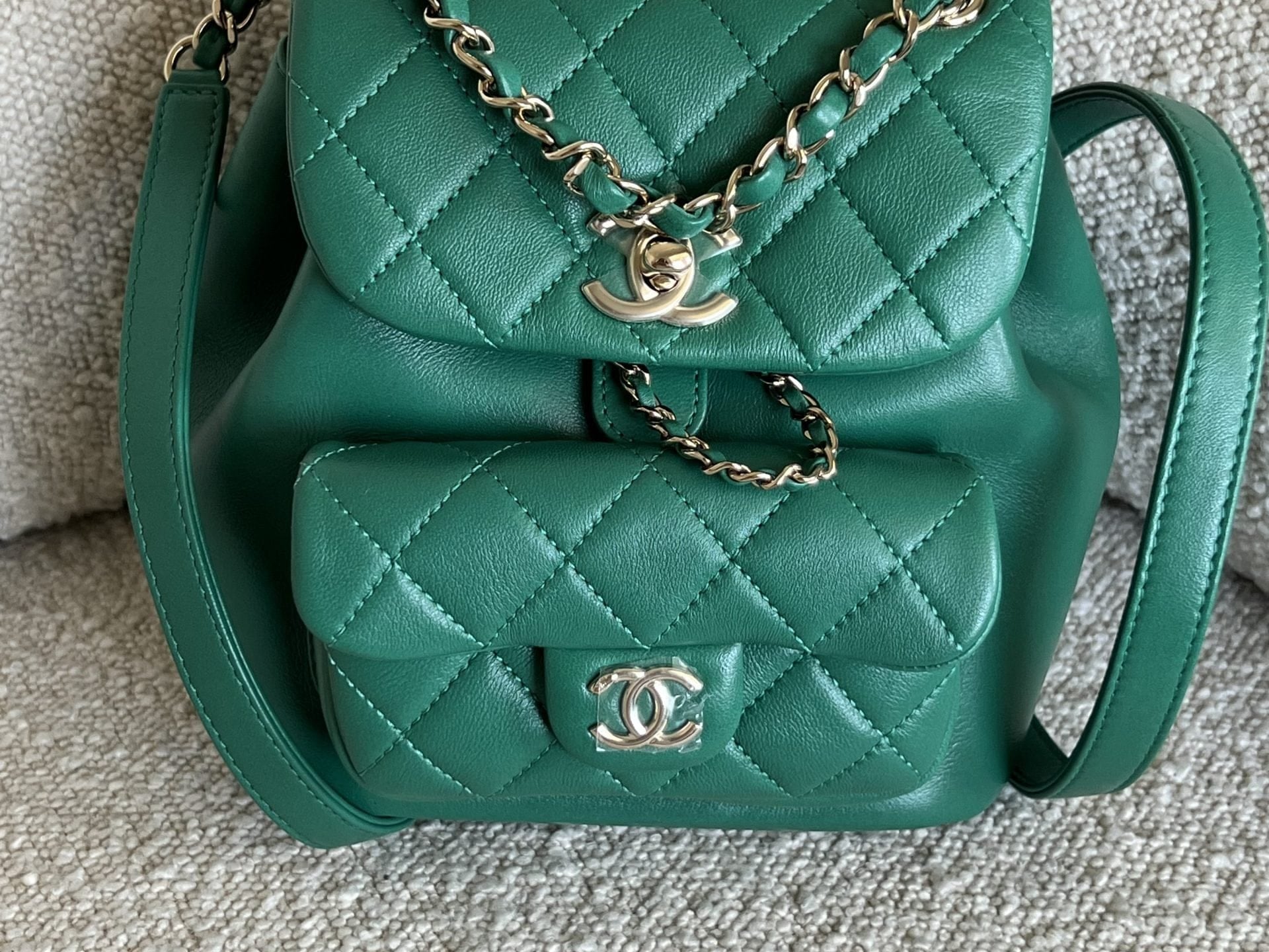 CHANEL Backpack 22A Green Leather Duma Backpack Small LGHW -Knockoff
