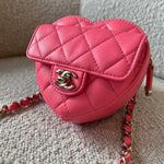 CHANEL Belt Bag 22S CC In Love Heart Zipped Pink Lambskin Quilted Belt Bag LGHW -Knockoff
