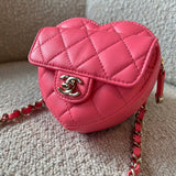 CHANEL Belt Bag 22S CC In Love Heart Zipped Pink Lambskin Quilted Belt Bag LGHW -Knockoff
