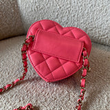 CHANEL Belt Bag 22S CC In Love Heart Zipped Pink Lambskin Quilted Belt Bag LGHW -Knockoff
