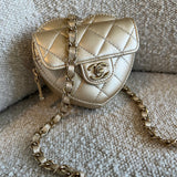 CHANEL Belt Bag 22S CC In Love Metallic Gold Lambskin Heart Zipped Belt Bag LGHW -Knockoff
