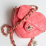 CHANEL Belt Bag Pink 22S CC In Love Heart Zipped Pink Lambskin Quilted Belt Bag LGHW -Knockoff
