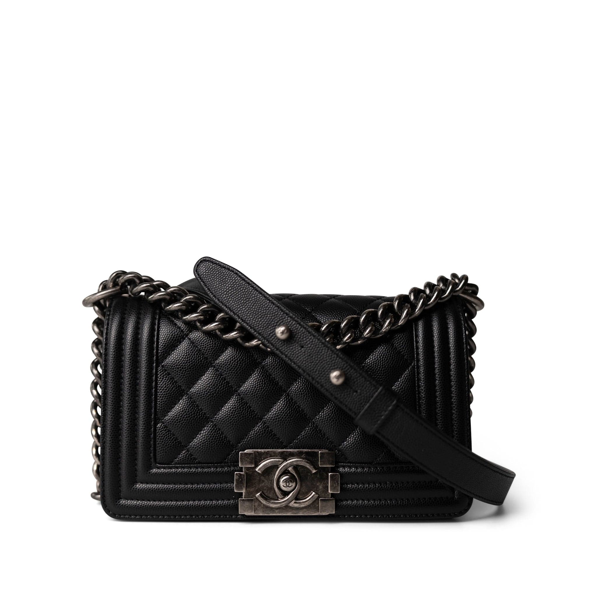 CHANEL Black Black Caviar Quilted Le Boy Bag Small Ruthenium Hardware -Knockoff
