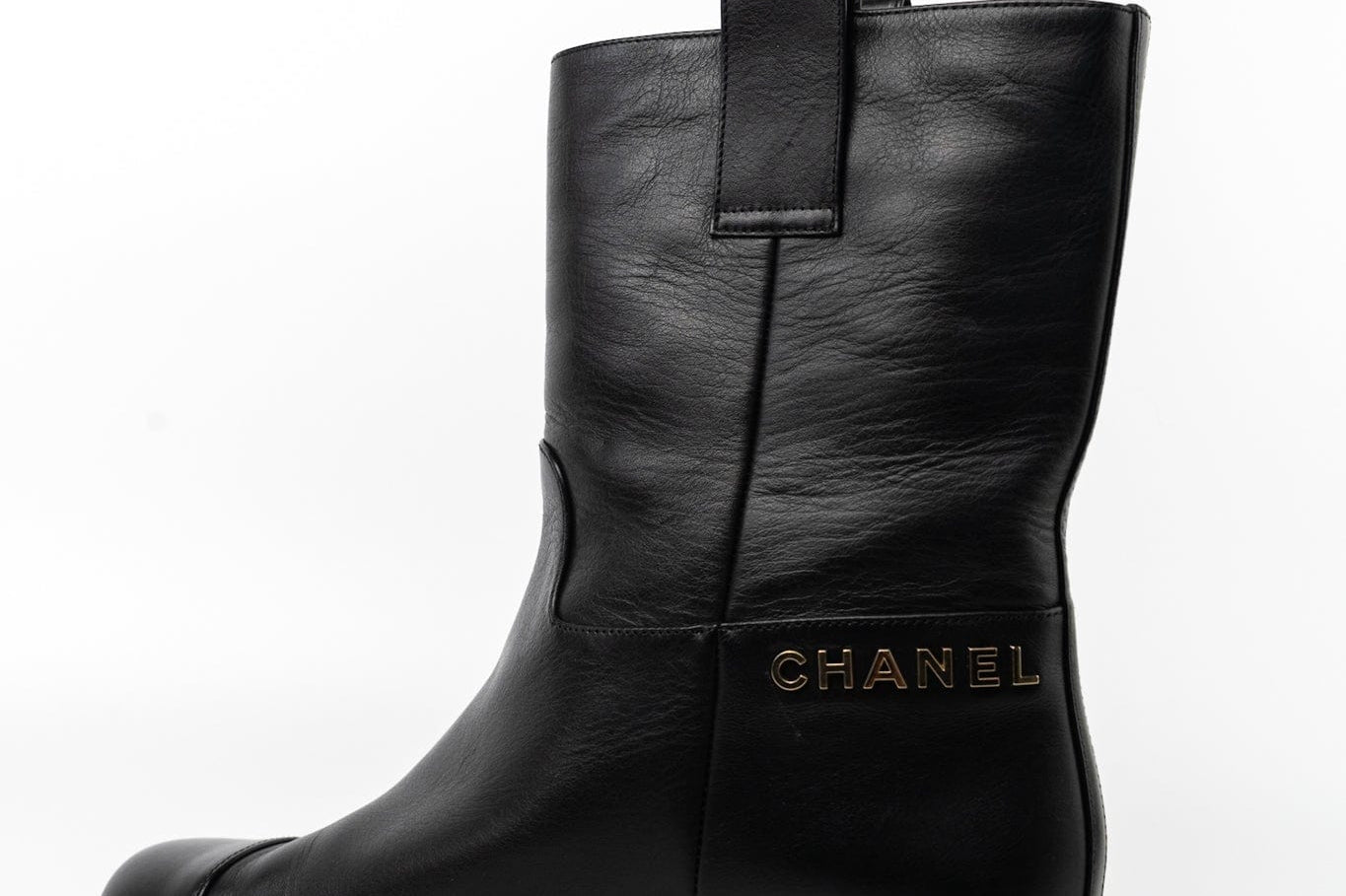 CHANEL Boots 20A Leather CC Signature Cap Toe Ankle Midcalf Short Boots Booties -Knockoff
