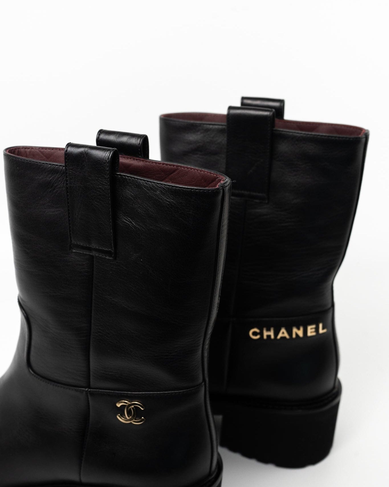 CHANEL Boots 20A Leather CC Signature Cap Toe Ankle Midcalf Short Boots Booties -Knockoff
