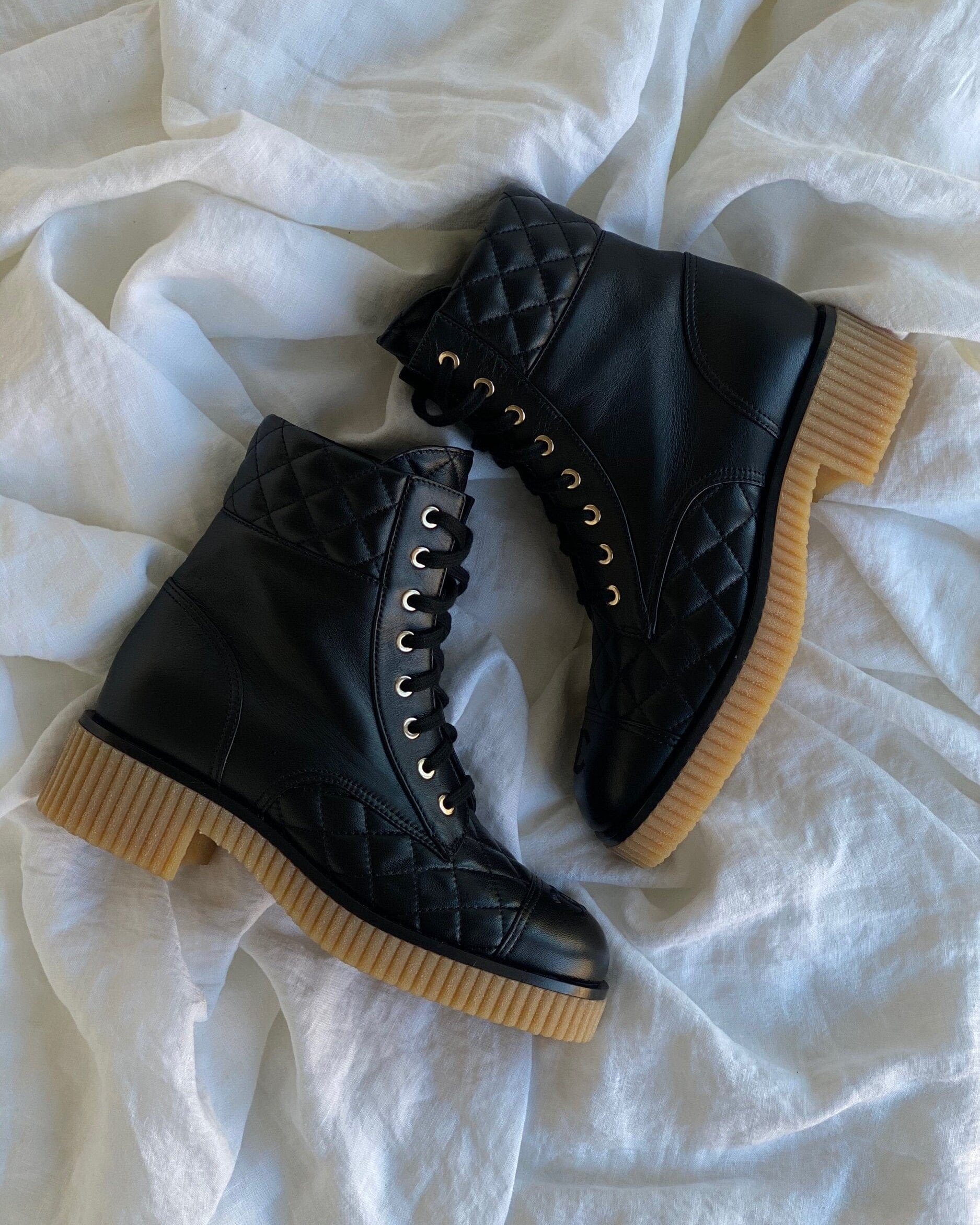 CHANEL Boots CHANEL 21B Calfskin Quilted Black Caviar Quilted CC Logo Combat Boots -Knockoff
