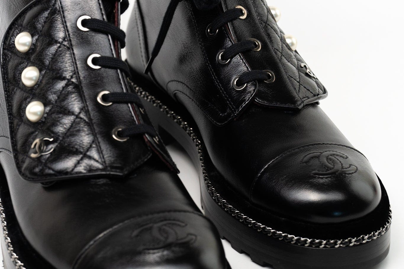 CHANEL Boots Chanel Crinkled Calfskin Pearl Combat Short Boots 40 Black -Knockoff
