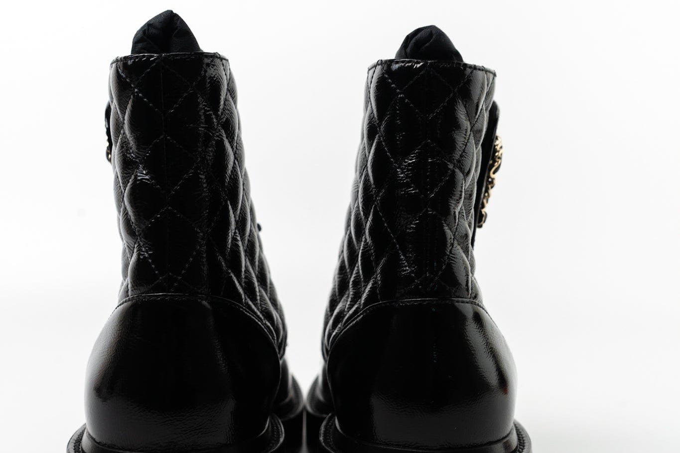 CHANEL Boots Shinny Calfskin Quilted Lace up Combat Boots -Knockoff
