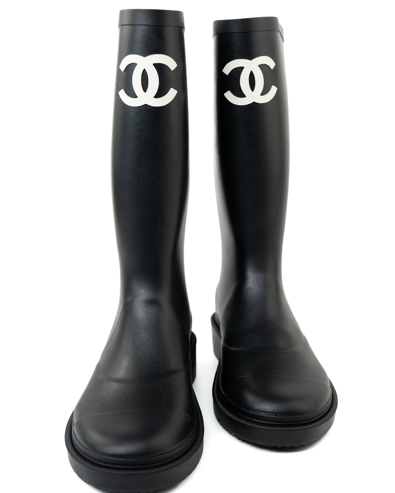 CHANEL Boots Size 36.5 22A Black Caoutchouk CC High Boots -Knockoff
