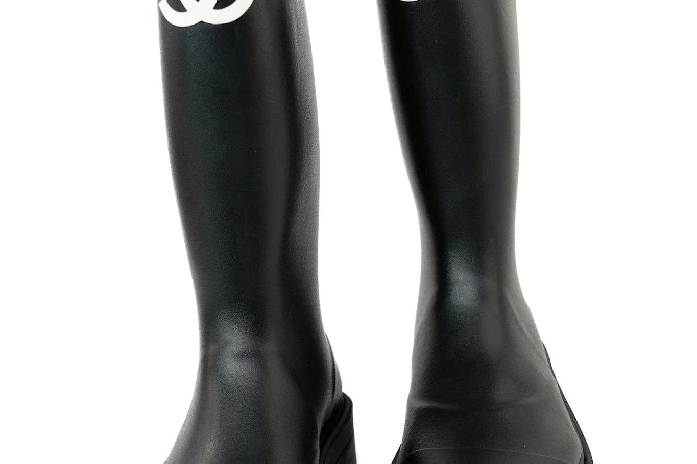 CHANEL Boots Size 36.5 22A Black Caoutchouk CC High Boots -Knockoff
