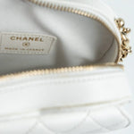 CHANEL Clutch 22S CC In Love White Lambskin Quilted Small (clutch with chain) Heart Bag LGHW -Knockoff
