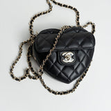 CHANEL Clutch Black 22S CC In Love Black Lambskin Quilted Small (Clutch on Chain) Heart Bag LGHW -Knockoff
