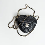 CHANEL Clutch Black 22S CC In Love Black Lambskin Quilted Small (Clutch on Chain) Heart Bag LGHW -Knockoff
