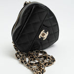 CHANEL Clutch Black 22S CC In Love Black Lambskin Quilted Small (Clutch on Chain) Heart Bag LGHW -Knockoff
