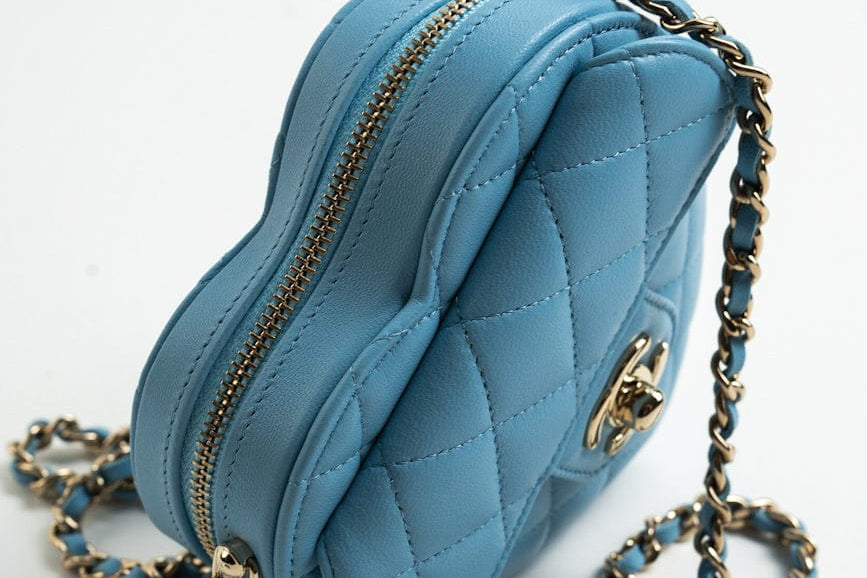 CHANEL Clutch Blue 22S CC In Love Blue Lambskin Quilted Small (Clutch on Chain) Heart Bag LGHW -Knockoff
