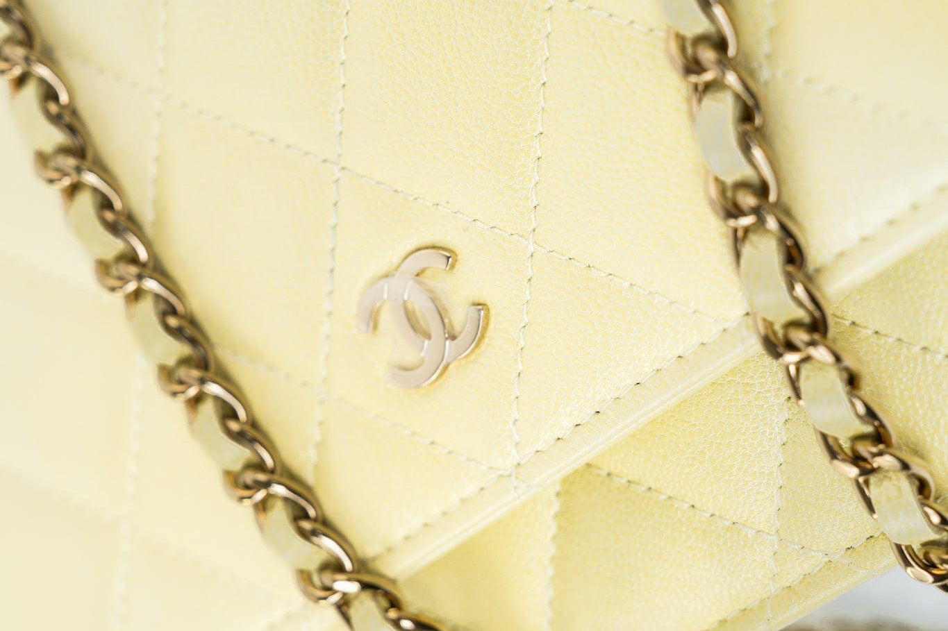 CHANEL Crossbody Yellow 23S Iridescent Yellow Lambskin Quilted Wallet On Chain (WOC) Light Gold Hardware -Knockoff
