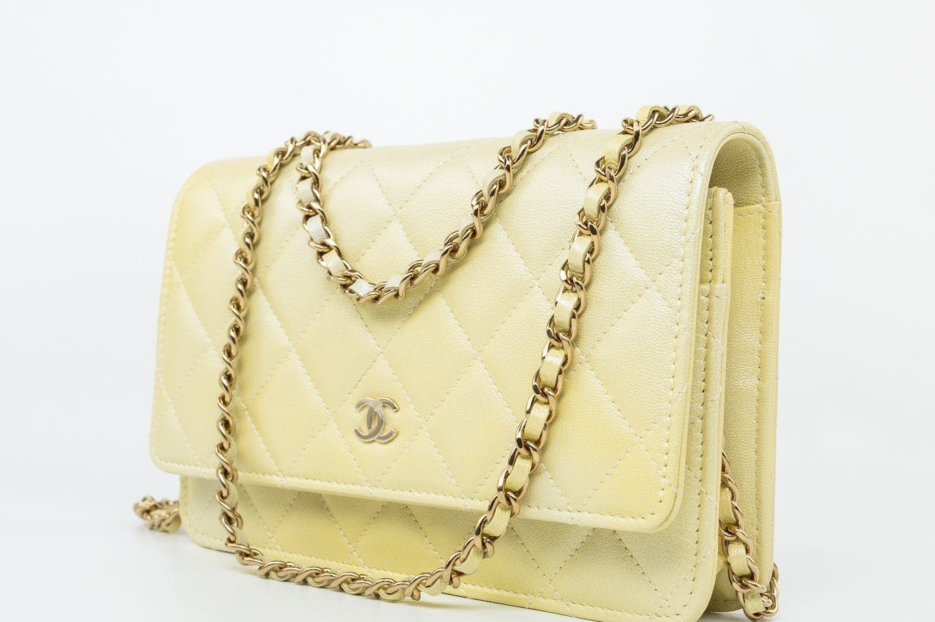 CHANEL Crossbody Yellow 23S Iridescent Yellow Lambskin Quilted Wallet On Chain (WOC) Light Gold Hardware -Knockoff
