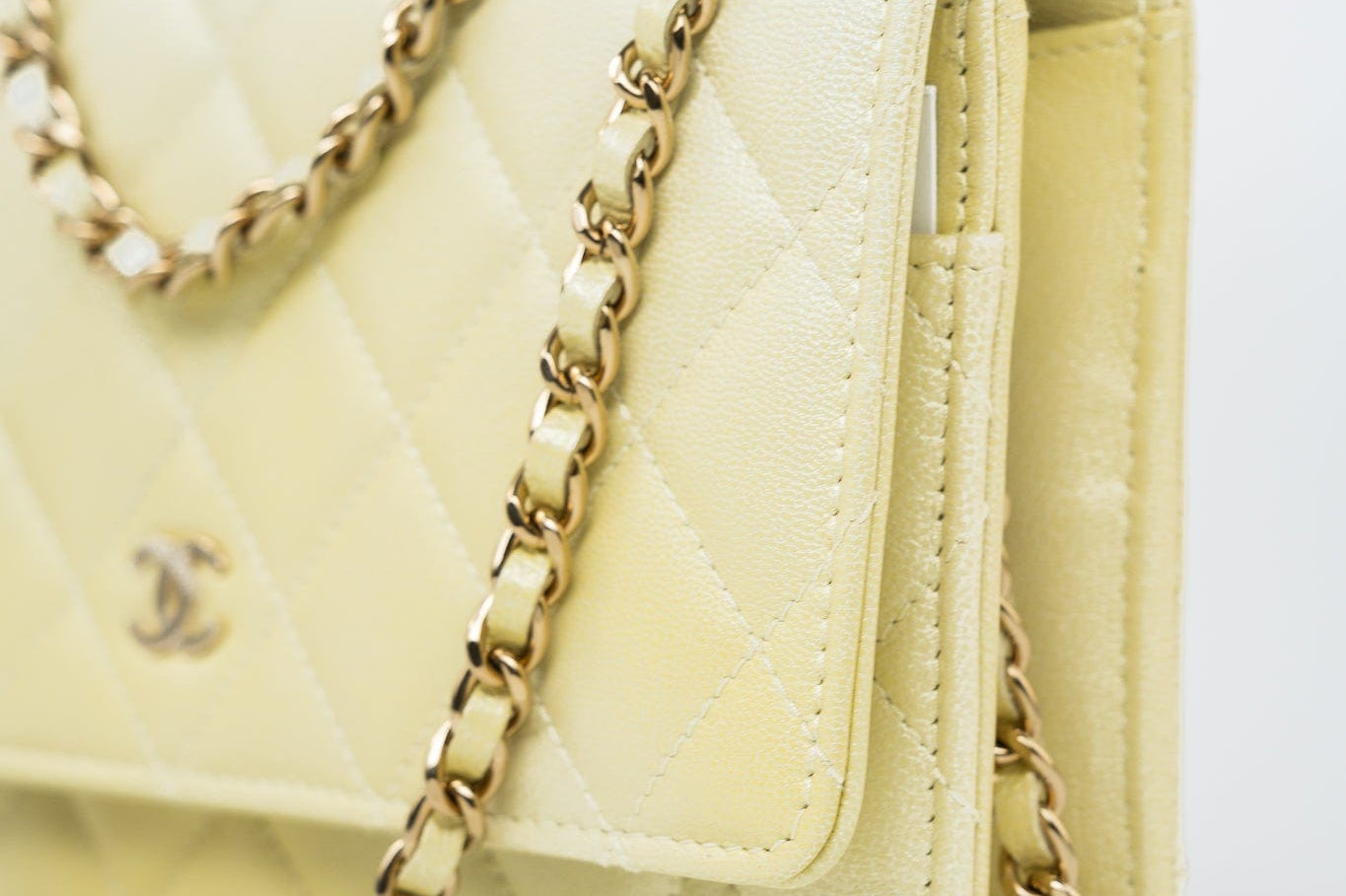 CHANEL Crossbody Yellow 23S Iridescent Yellow Lambskin Quilted Wallet On Chain (WOC) Light Gold Hardware -Knockoff
