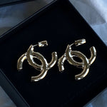 CHANEL Earrings 22C CC Earrings Light Gold -Knockoff
