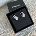 CHANEL Earrings 22P Crystal Pearly White Silver Earrings -Knockoff
