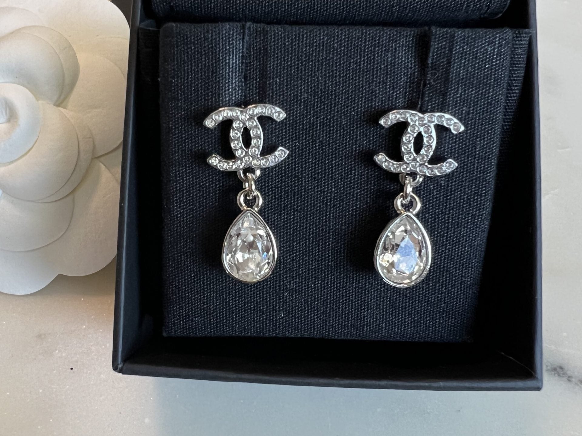 CHANEL Earrings Chanel 21K Silver Crystal Drop Earrings -Knockoff
