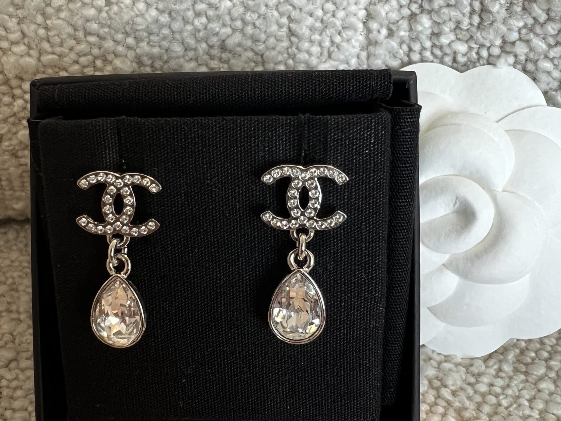 CHANEL Earrings Chanel 21K Silver Crystal Drop Earrings -Knockoff
