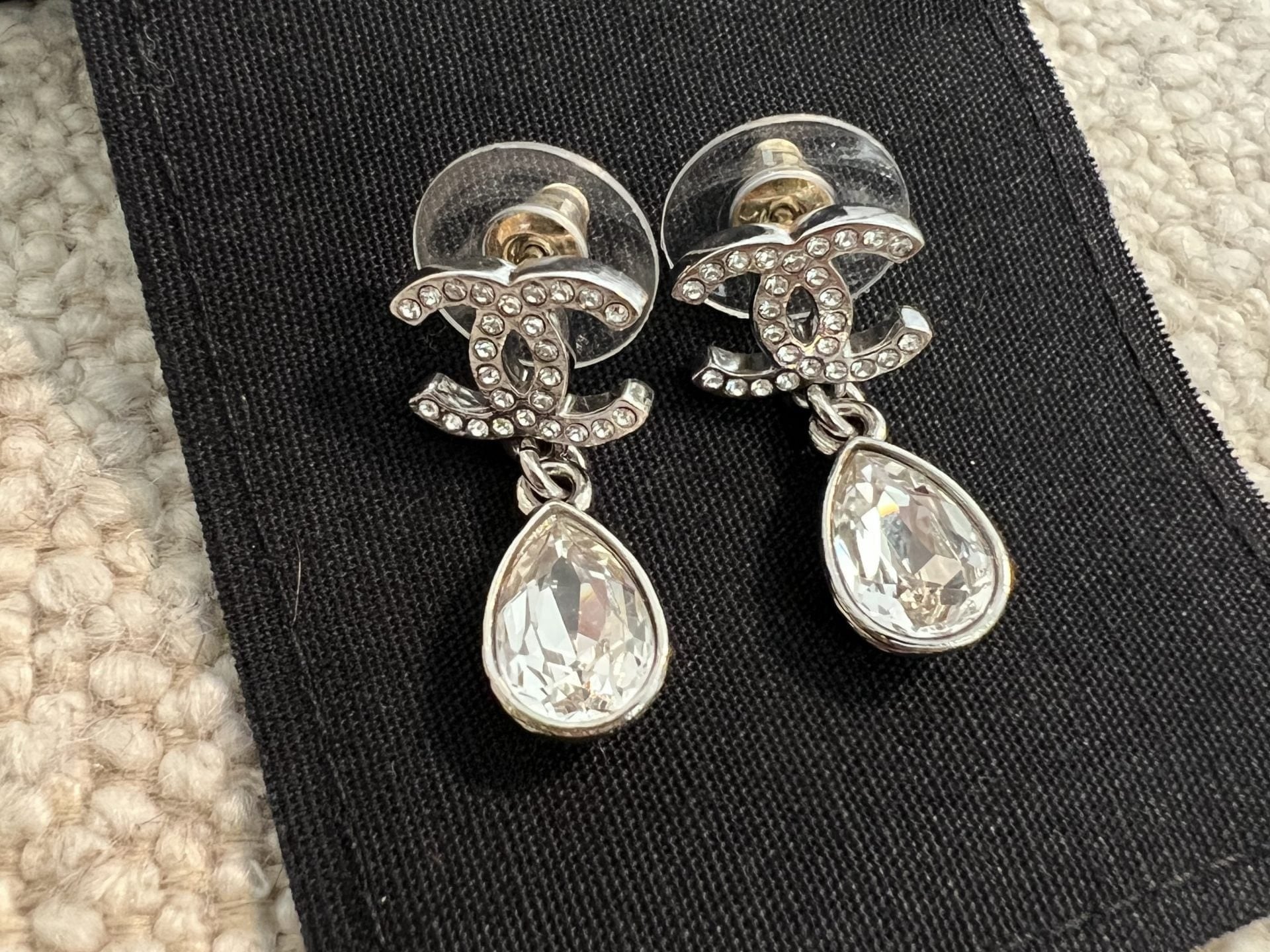 CHANEL Earrings Chanel 21K Silver Crystal Drop Earrings -Knockoff
