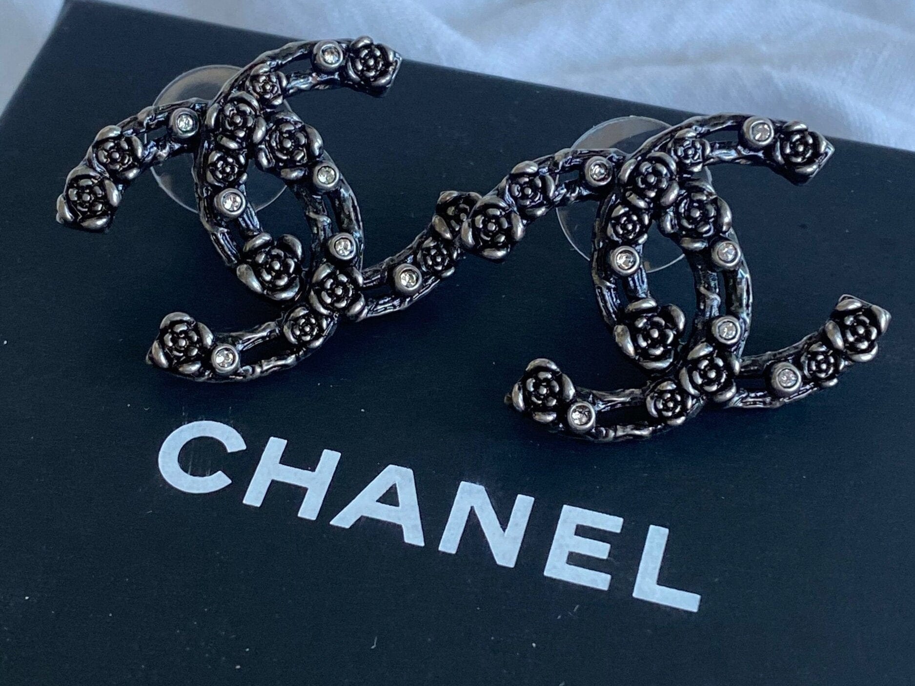 CHANEL Earrings Chanel 22C Earrings Metal Ruthenium Crystal -Knockoff
