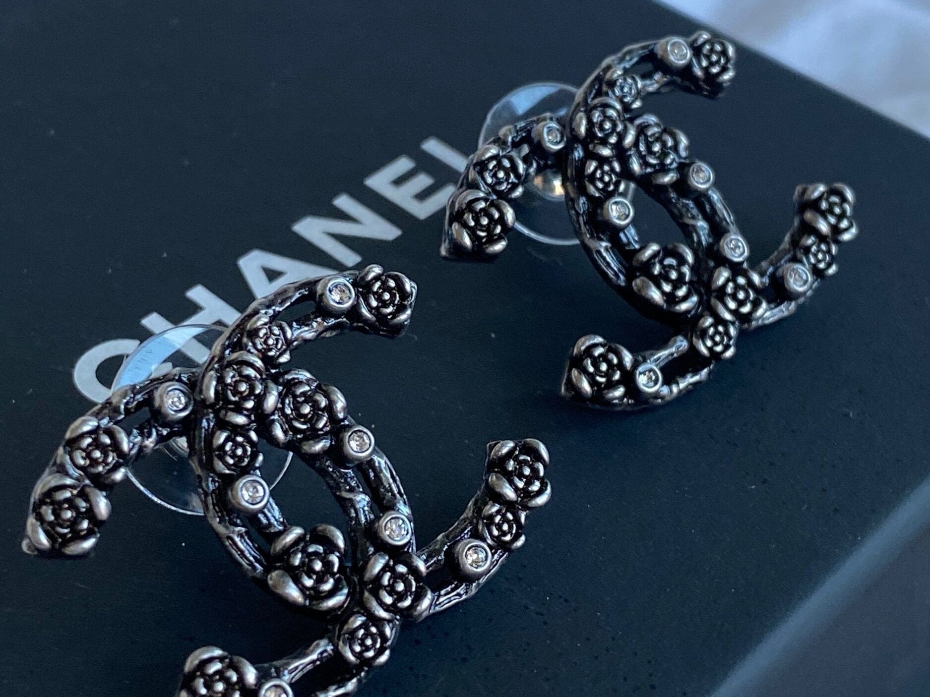 CHANEL Earrings Chanel 22C Earrings Metal Ruthenium Crystal -Knockoff
