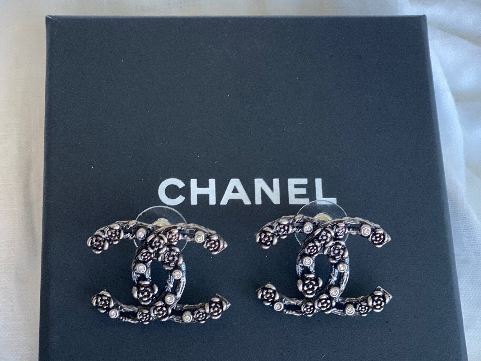 CHANEL Earrings Chanel 22C Earrings Metal Ruthenium Crystal -Knockoff
