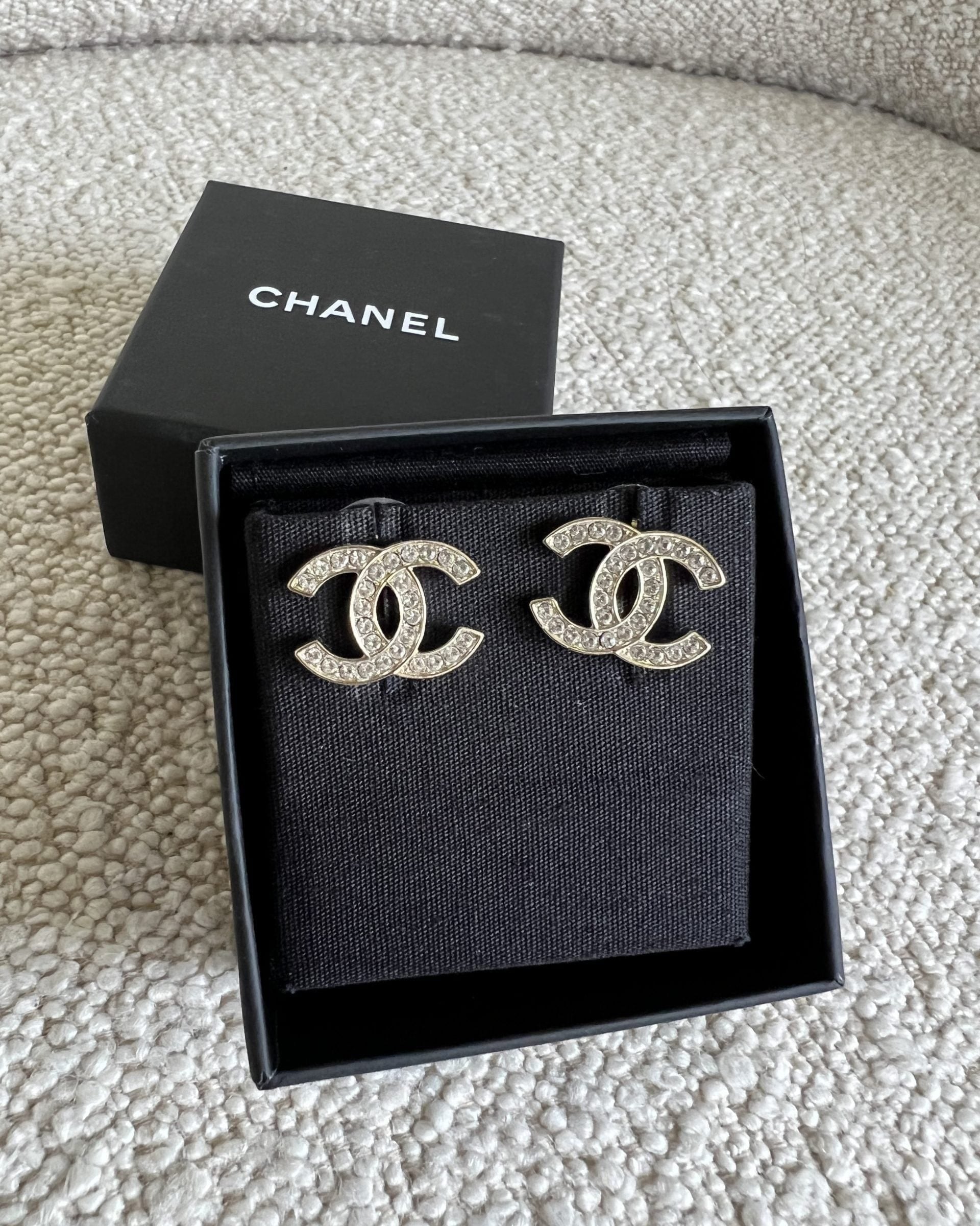 CHANEL Earrings Chanel CC Crystal Stud Earrings -Knockoff
