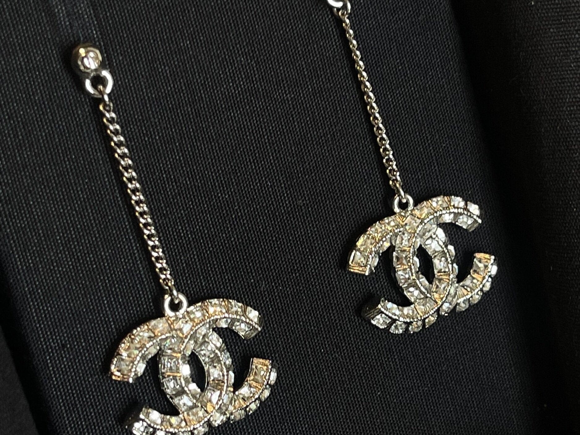 CHANEL Earrings Chanel CC Earring Silver & Crystal -Knockoff
