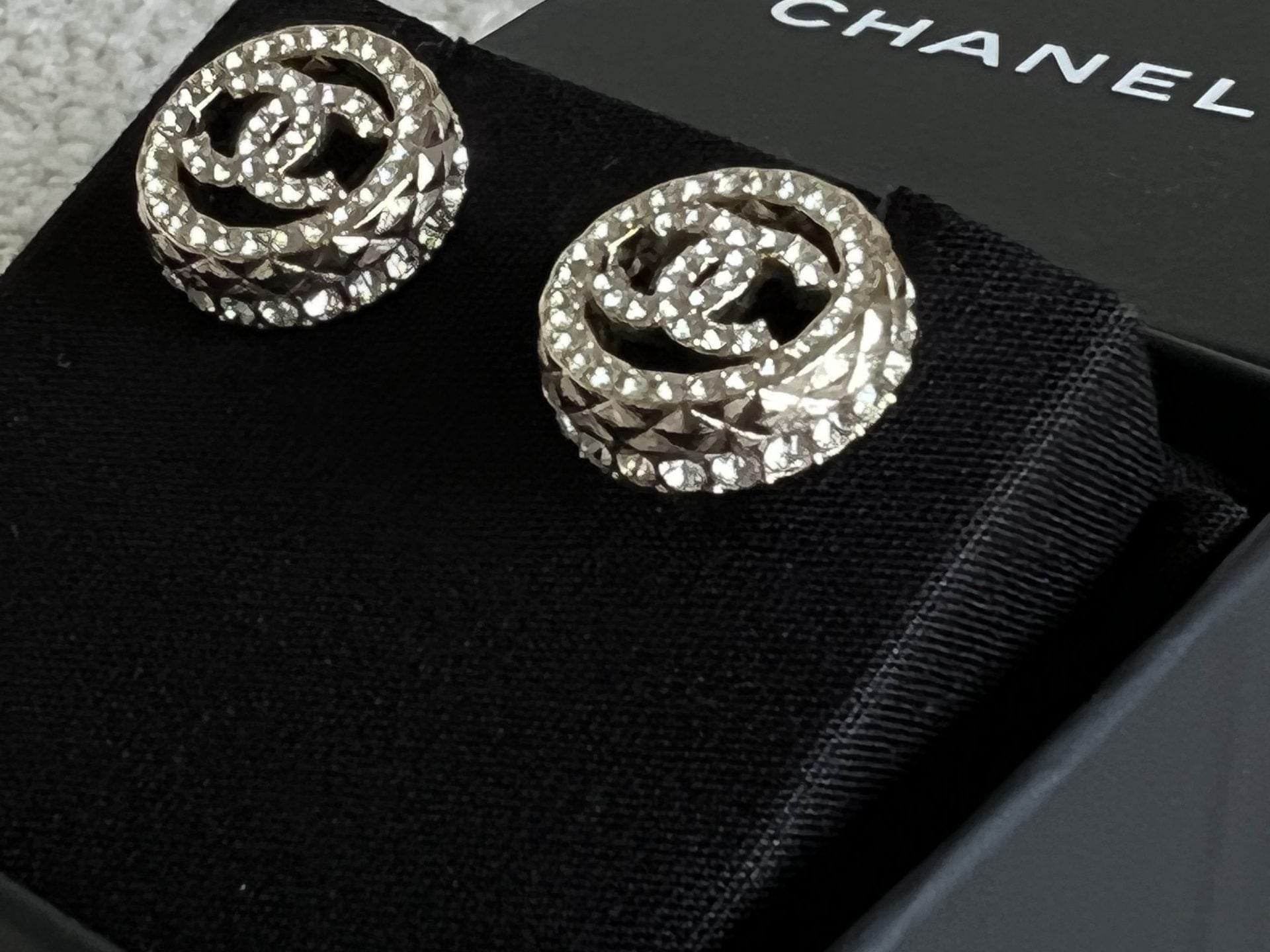 CHANEL Earrings Chanel Interlock CC Ligh Gold -Knockoff
