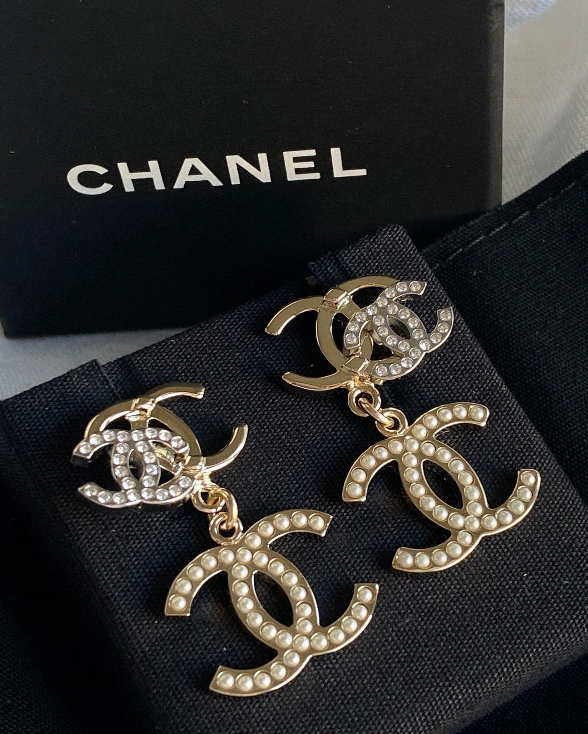 CHANEL Earrings Chanel Triple CC Pearly White Earrings Light Gold and Silver -Knockoff
