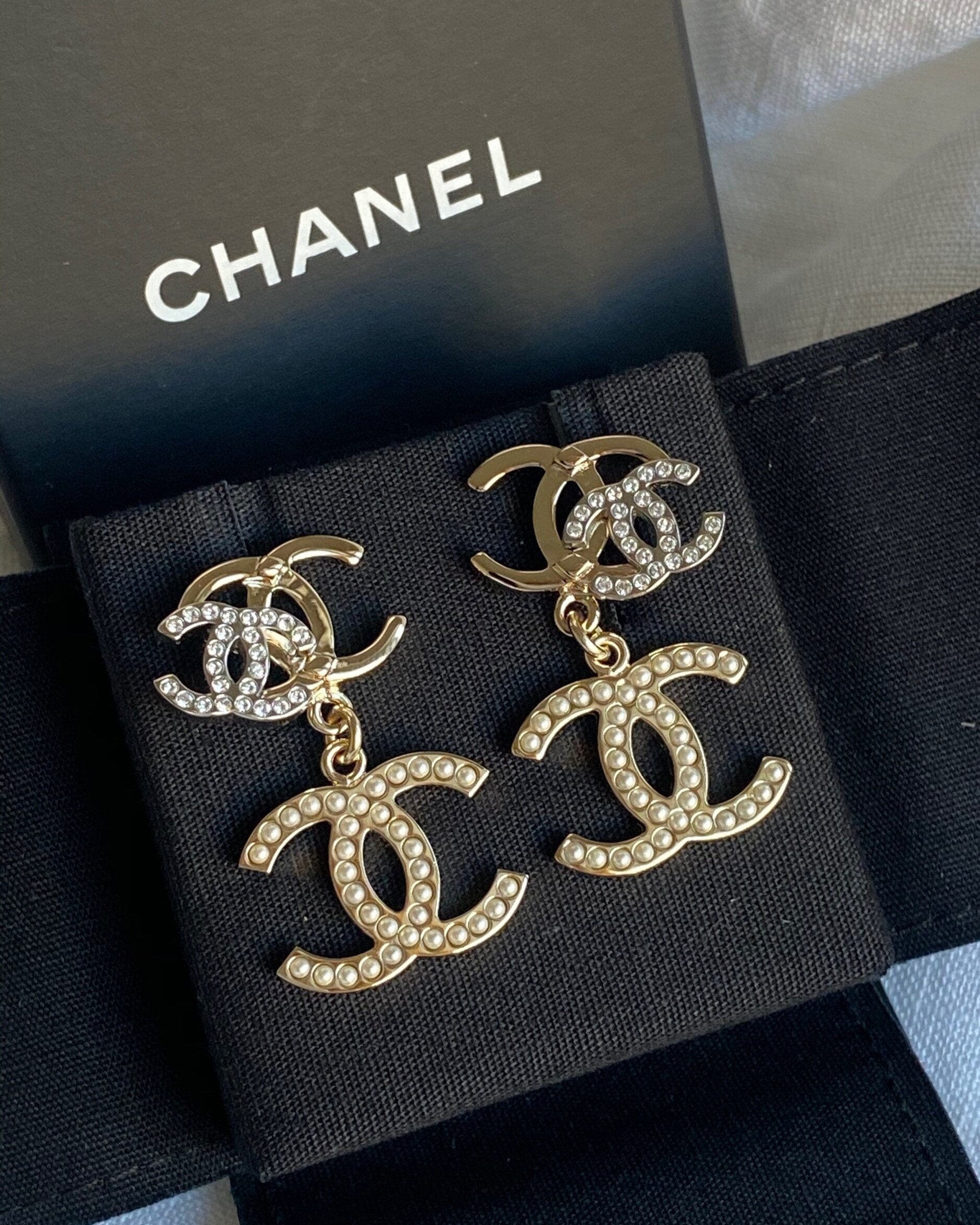 CHANEL Earrings Chanel Triple CC Pearly White Earrings Light Gold and Silver -Knockoff
