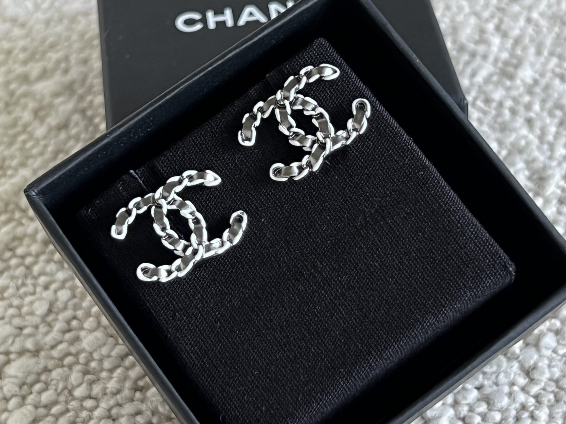 CHANEL Earrings Classic CC Ruthenium Earring -Knockoff
