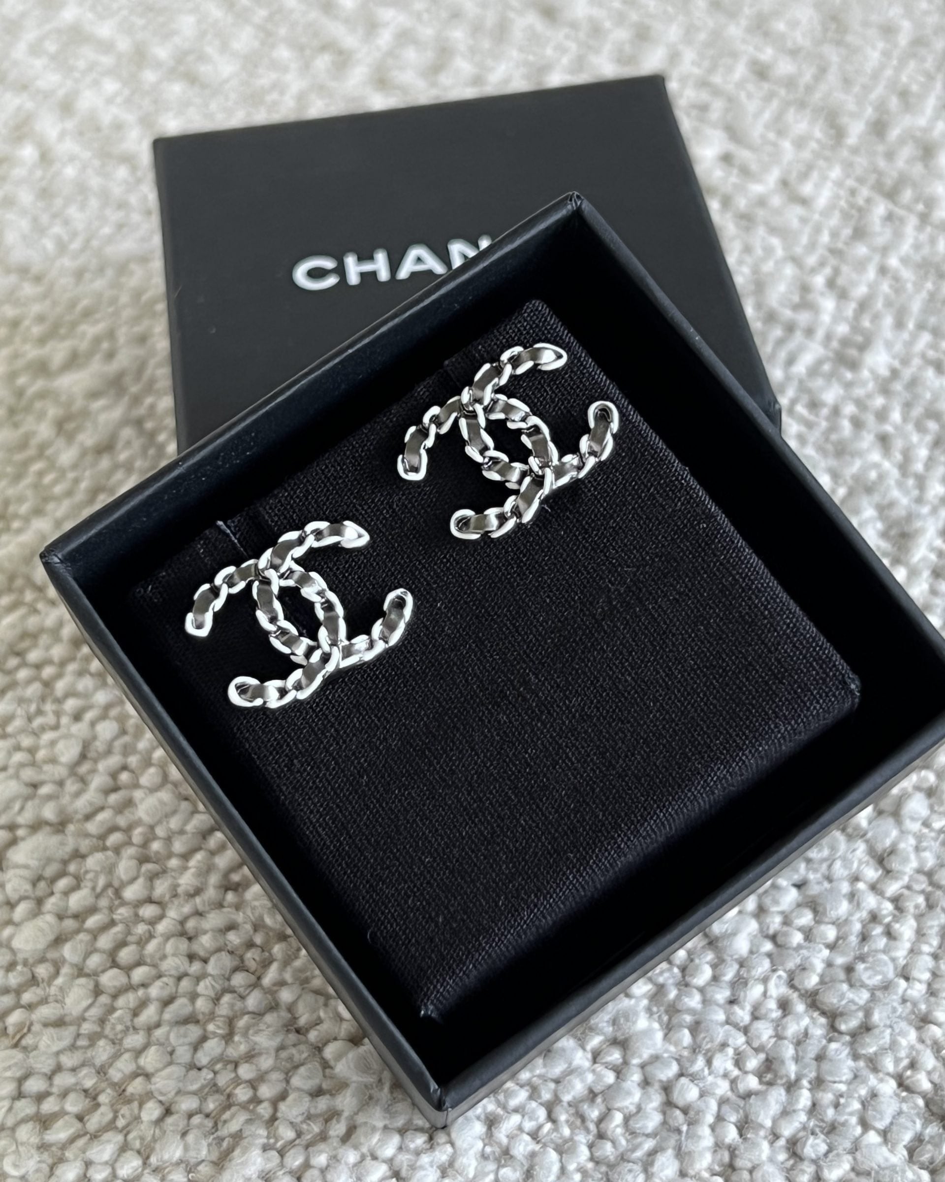 CHANEL Earrings Classic CC Ruthenium Earring -Knockoff
