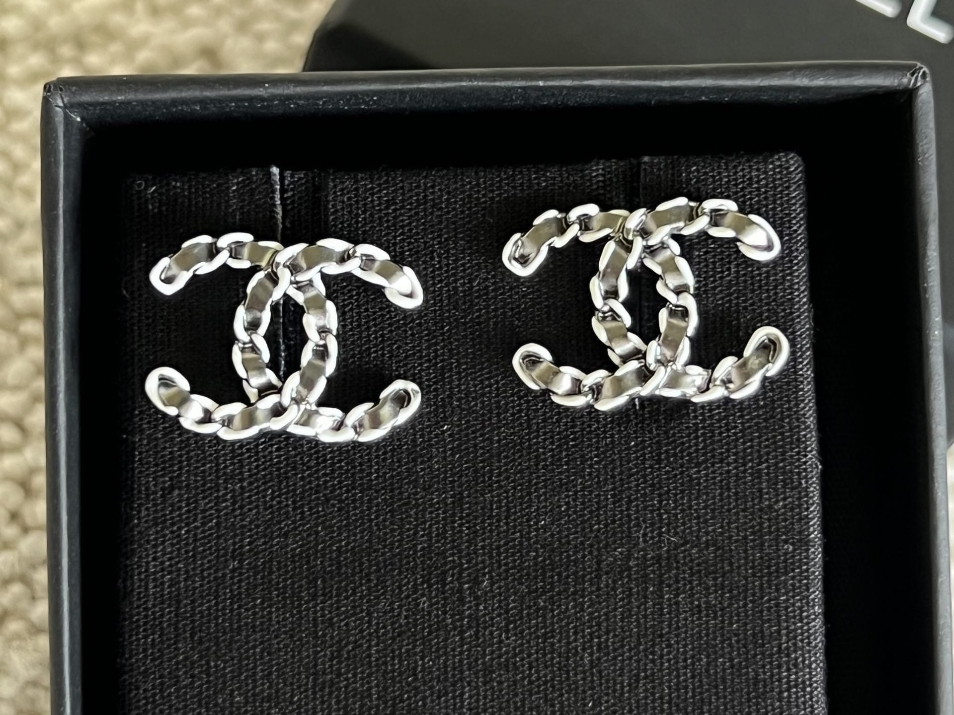 CHANEL Earrings Classic CC Ruthenium Earring -Knockoff
