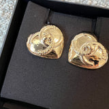 CHANEL Earrings Gold 22B Gold Heart CC Turnlock Earring Large -Knockoff
