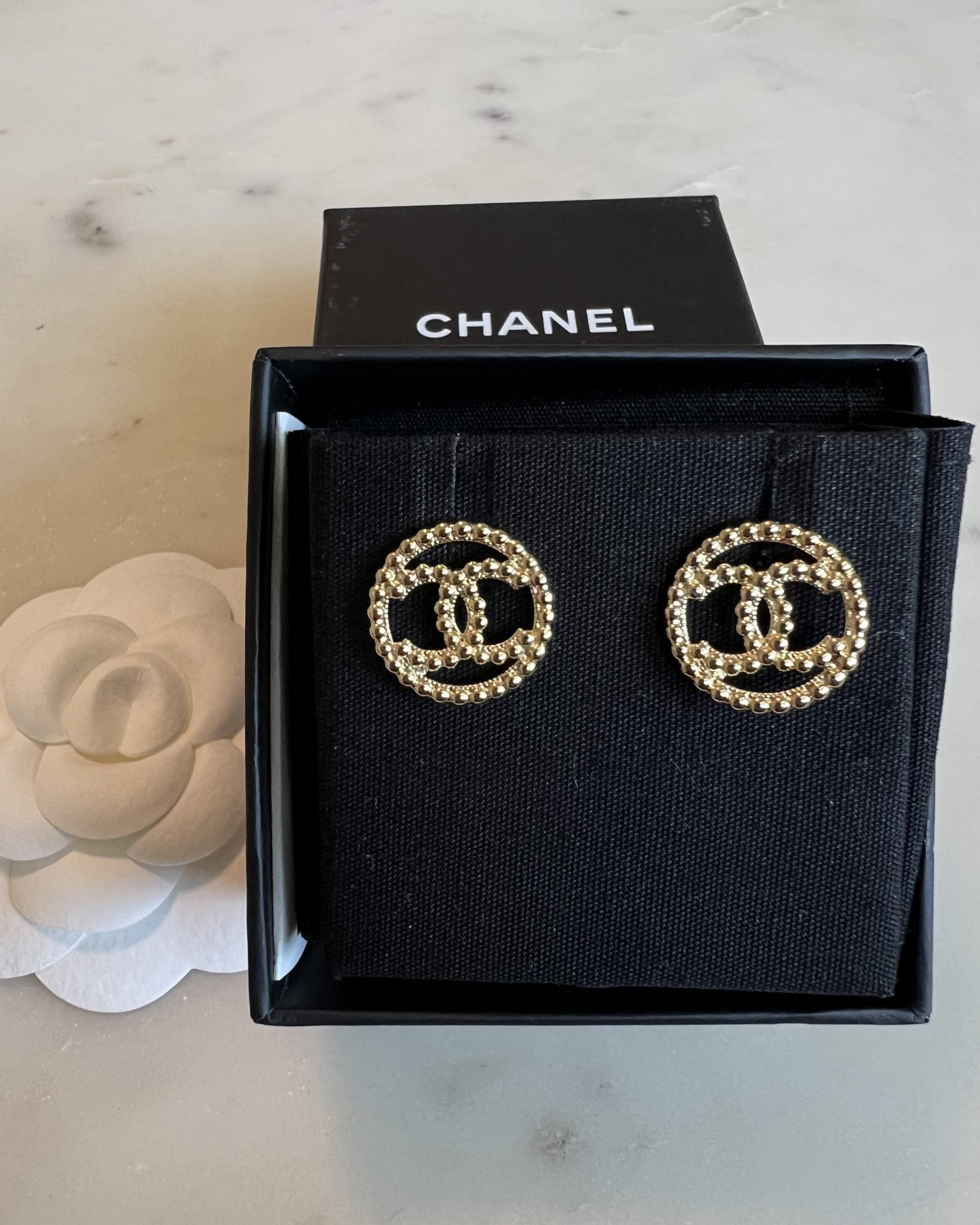 CHANEL Earrings Gold CC Round Earrings -Knockoff
