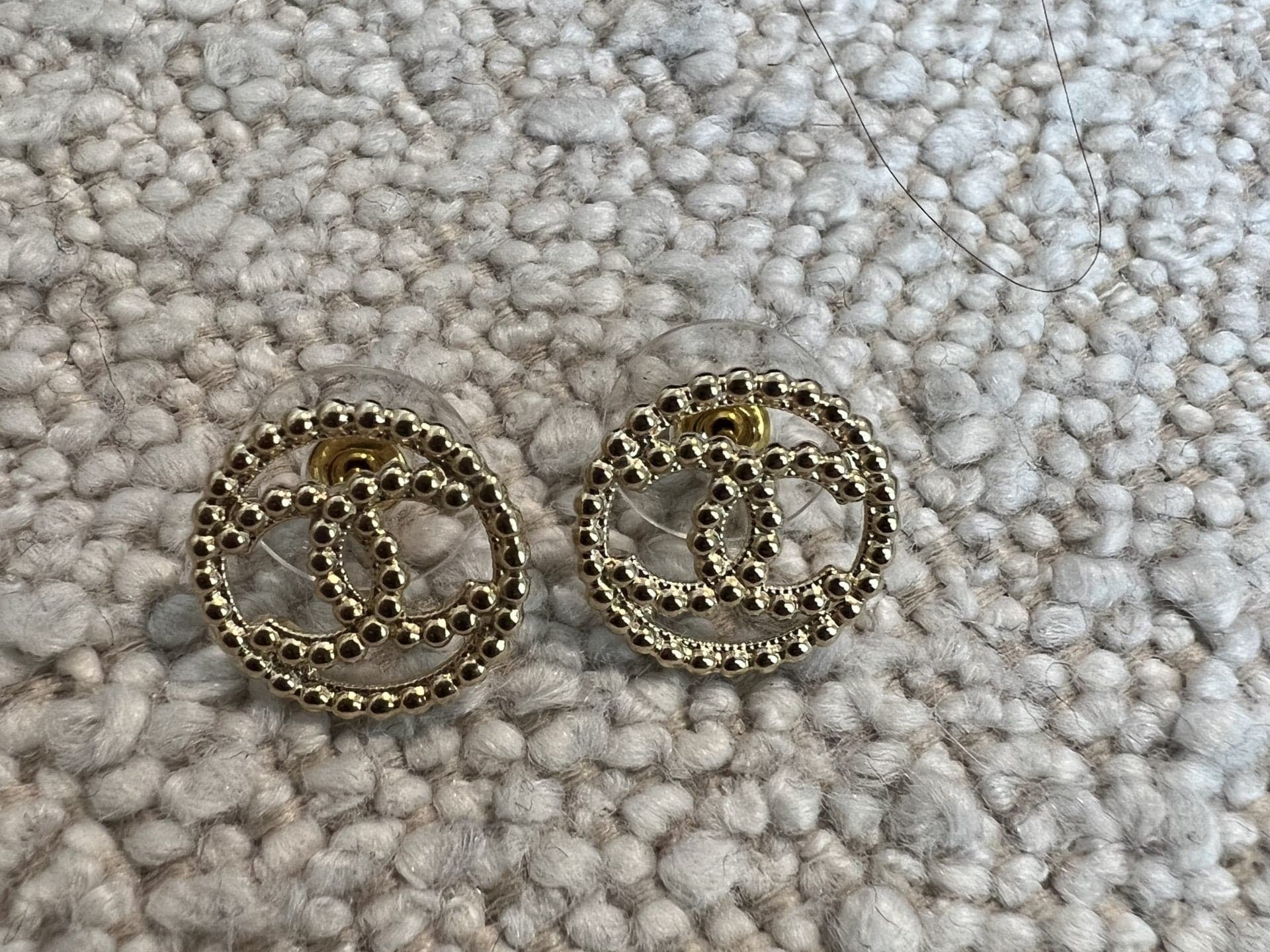 CHANEL Earrings Gold CC Round Earrings -Knockoff
