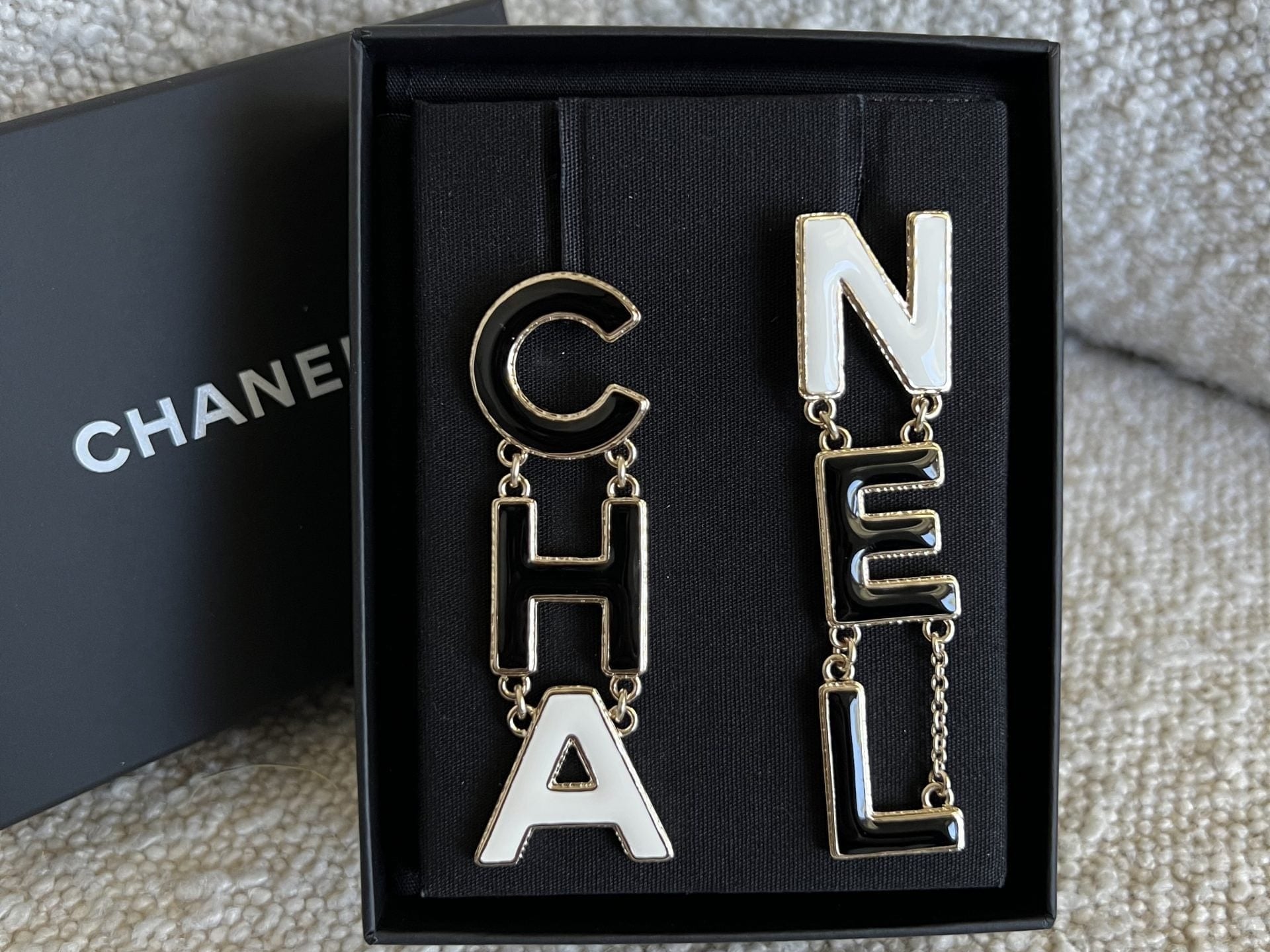 CHANEL Earrings Gold Cha-nel  Earrings Black, White and Gold -Knockoff
