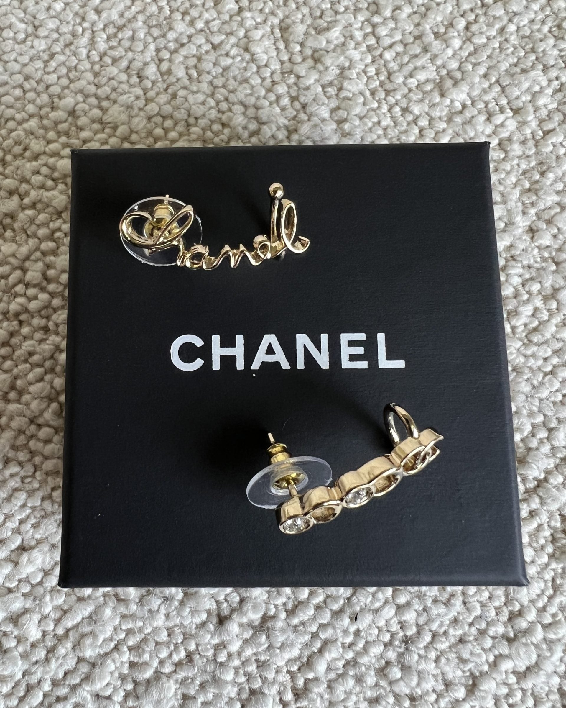 CHANEL Earrings Gold Chanel and Crystal Earrings Light Gold -Knockoff
