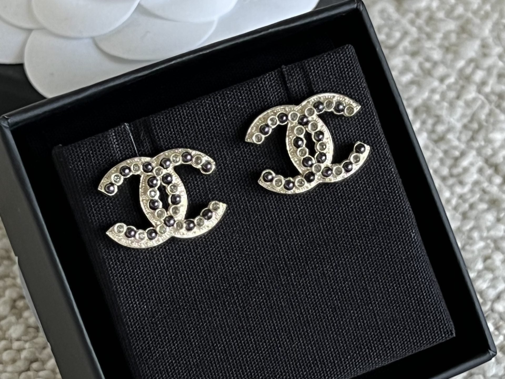 CHANEL Earrings Gold Chanel CC Crystal and Dark Pearl Earrings -Knockoff
