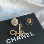 CHANEL Earrings Pearl CHA NEL Light Gold Crystal Earring -Knockoff
