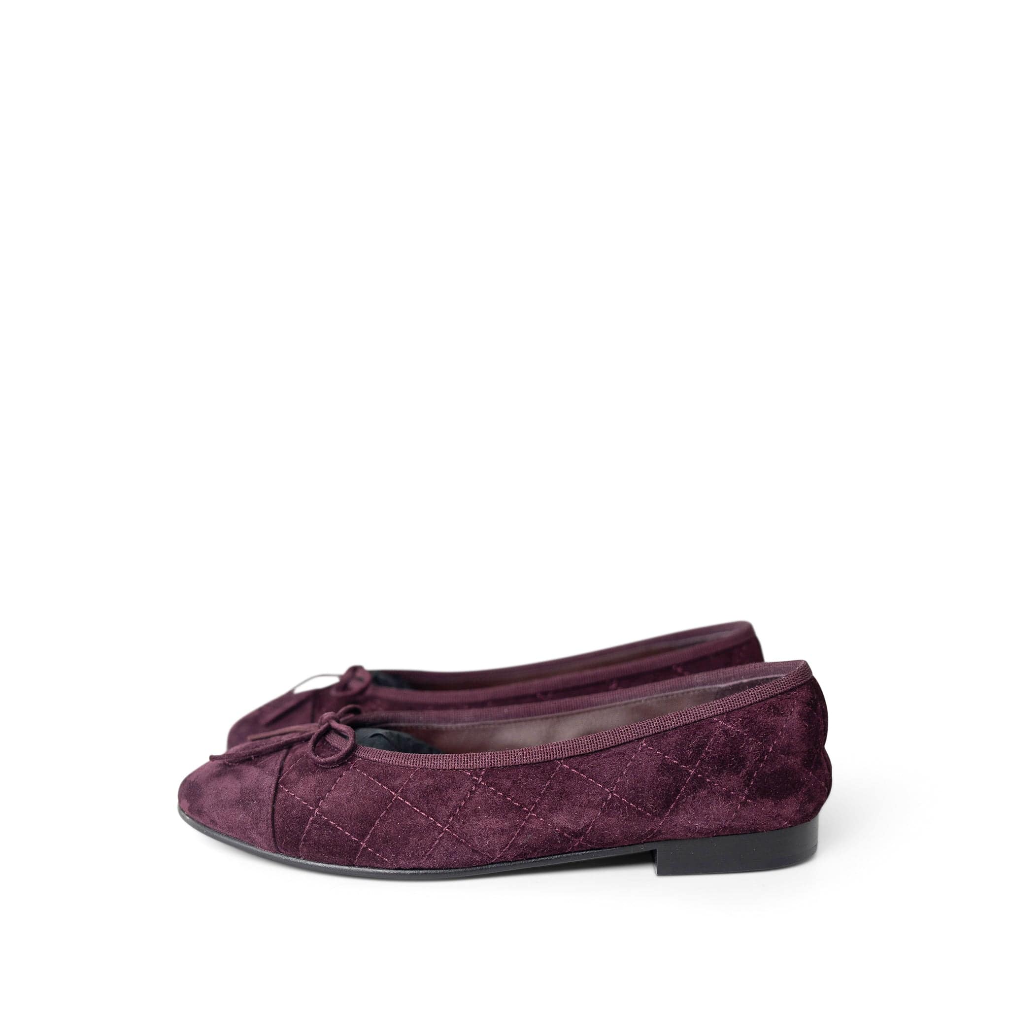 CHANEL Flats Purple 19K CC Suede Ballerina Flats Burgundy 35.5 / 5 -Knockoff
