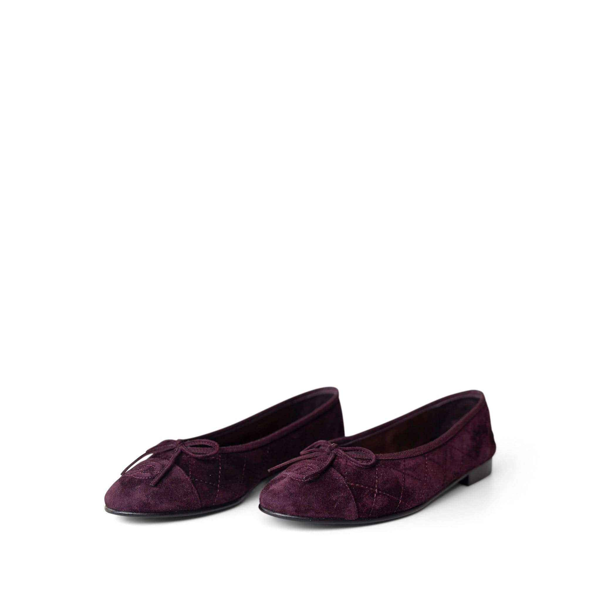 CHANEL Flats Purple 19K CC Suede Ballerina Flats Burgundy 35.5 / 5 -Knockoff
