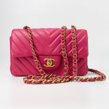 CHANEL Handbag 15s Pink Lambskin Chevron Mini Rectangular Flap Aged Gold Hardware -Knockoff
