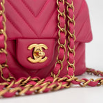 CHANEL Handbag 15s Pink Lambskin Chevron Mini Rectangular Flap Aged Gold Hardware -Knockoff
