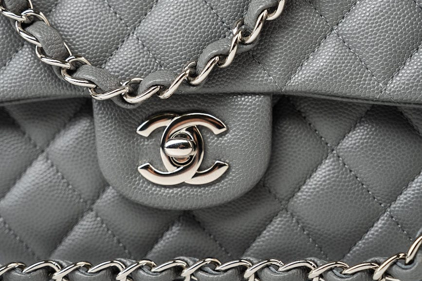 CHANEL Handbag 17B Grey Caviar Quilted Classic Flap Medium Silver Hardware -Knockoff
